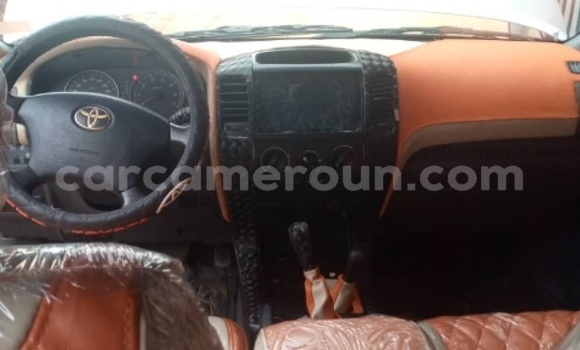 Acheter Occasion Voiture Toyota Land Cruiser Prado Gris à Garoua, North Cameroon Acheter Occasion Voiture Toyota Land Cruiser Prado Gris à Garoua, North Cameroon
