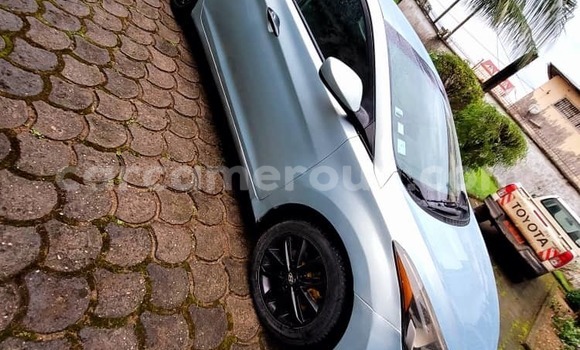 Sayi Na hannu Hyundai Elantra Blue Mota in Douala a Ƙasar Kamaru Sayi Na hannu Hyundai Elantra Blue Mota in Douala a Ƙasar Kamaru