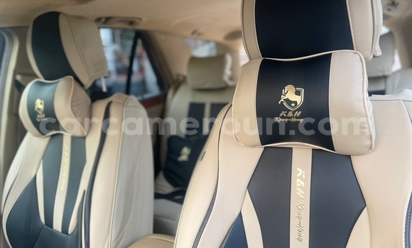 Sayi Na hannu Mercedes‒Benz ML–Class Black Mota in Douala a Ƙasar Kamaru Sayi Na hannu Mercedes‒Benz ML–Class Black Mota in Douala a Ƙasar Kamaru