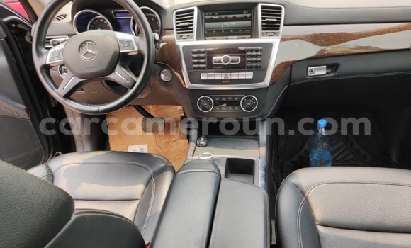 Acheter Occasion Voiture Mercedes‒Benz ML–Class Noir à Yaoundé, Central Cameroon Acheter Occasion Voiture Mercedes‒Benz ML–Class Noir à Yaoundé, Central Cameroon