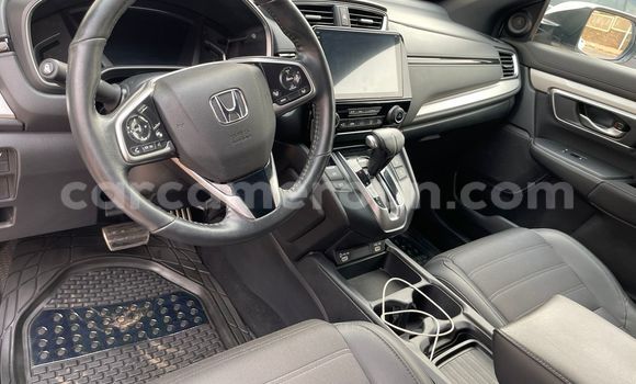 Sayi Sabo Honda CR–V White Mota in Yaounde a Babban Kamaru Sayi Sabo Honda CR–V White Mota in Yaounde a Babban Kamaru