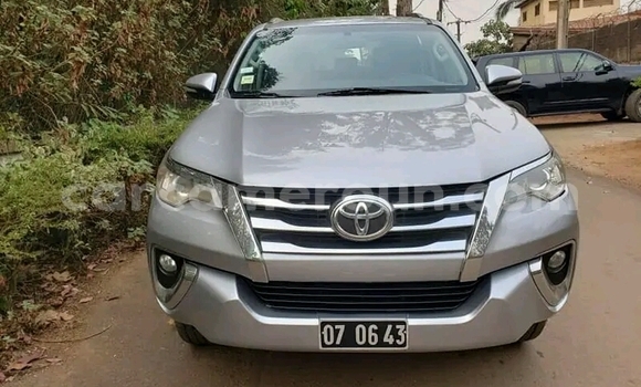 Buy New Toyota Fortuner White Car in Yaounde in Central Cameroon