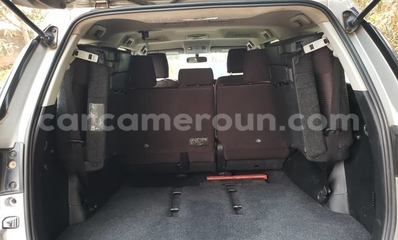 Sayi Sabo Toyota Fortuner White Mota in Yaounde a Babban Kamaru Sayi Sabo Toyota Fortuner White Mota in Yaounde a Babban Kamaru