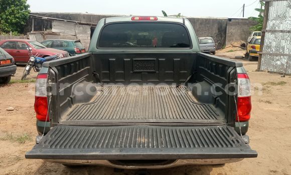 Sayi Na hannu Toyota Tundra M Mota in Douala a Ƙasar Kamaru Sayi Na hannu Toyota Tundra M Mota in Douala a Ƙasar Kamaru