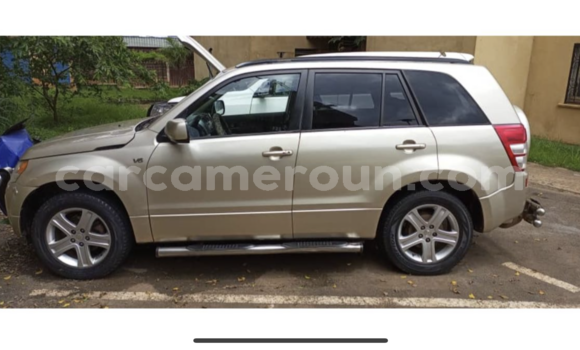 Sayi Na hannu Suzuki Grand Vitara M Mota in Yaounde a Babban Kamaru