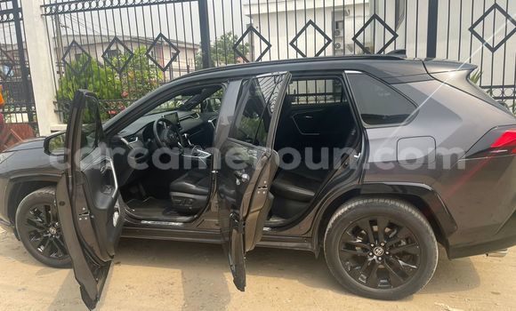 Acheter Import Voiture Toyota RAV4 Gris à Douala, Littoral Cameroon Acheter Import Voiture Toyota RAV4 Gris à Douala, Littoral Cameroon
