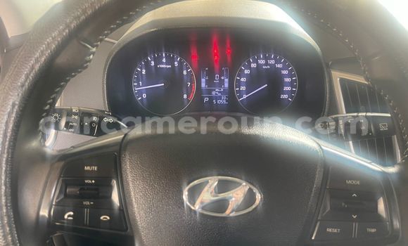 Sayi Na hannu Hyundai Creta Azurfa Mota in Douala a Ƙasar Kamaru Sayi Na hannu Hyundai Creta Azurfa Mota in Douala a Ƙasar Kamaru