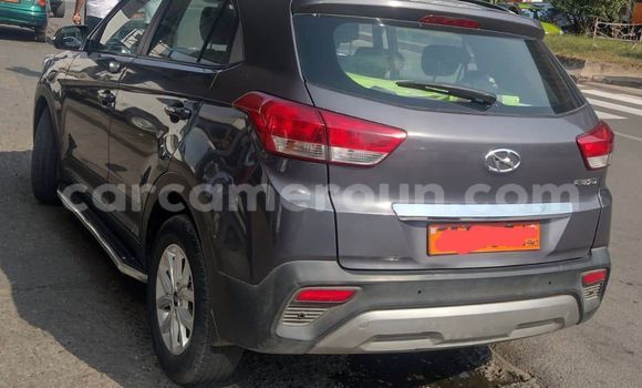 Sayi Na hannu Hyundai Creta Azurfa Mota in Douala a Ƙasar Kamaru Sayi Na hannu Hyundai Creta Azurfa Mota in Douala a Ƙasar Kamaru