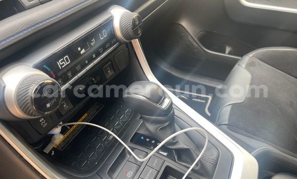 Acheter Import Voiture Toyota RAV4 Gris à Douala, Littoral Cameroon Acheter Import Voiture Toyota RAV4 Gris à Douala, Littoral Cameroon