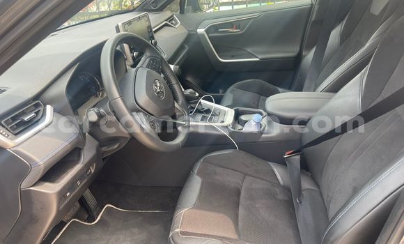 Acheter Import Voiture Toyota RAV4 Gris à Douala, Littoral Cameroon Acheter Import Voiture Toyota RAV4 Gris à Douala, Littoral Cameroon