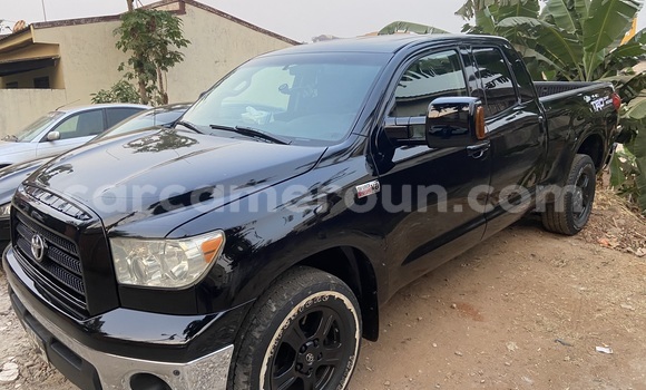 Sayi Na hannu Toyota Tundra Black Mota in Yaounde a Babban Kamaru Sayi Na hannu Toyota Tundra Black Mota in Yaounde a Babban Kamaru