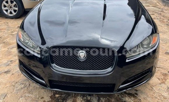 Sayi Na hannu Jaguar XF Black Mota in Yaounde a Babban Kamaru Sayi Na hannu Jaguar XF Black Mota in Yaounde a Babban Kamaru
