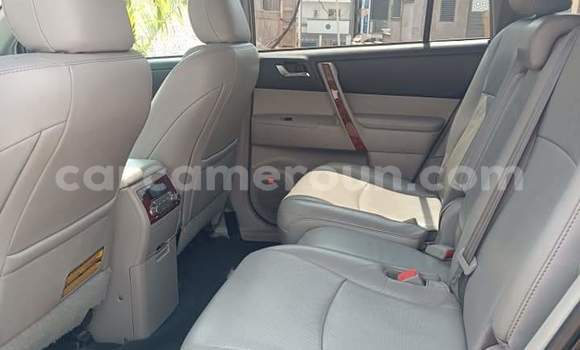 Acheter Occasion Voiture Toyota Highlander Noir à Yaoundé, Central Cameroon Acheter Occasion Voiture Toyota Highlander Noir à Yaoundé, Central Cameroon
