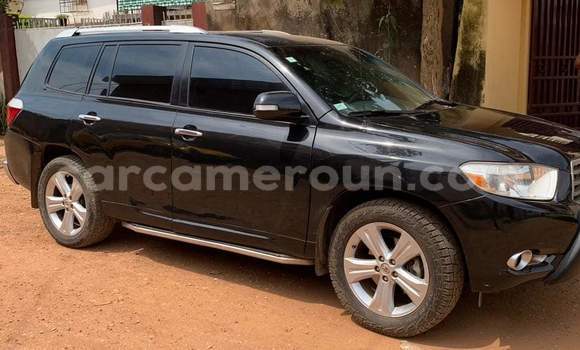 Acheter Occasion Voiture Toyota Highlander Noir à Yaoundé, Central Cameroon Acheter Occasion Voiture Toyota Highlander Noir à Yaoundé, Central Cameroon