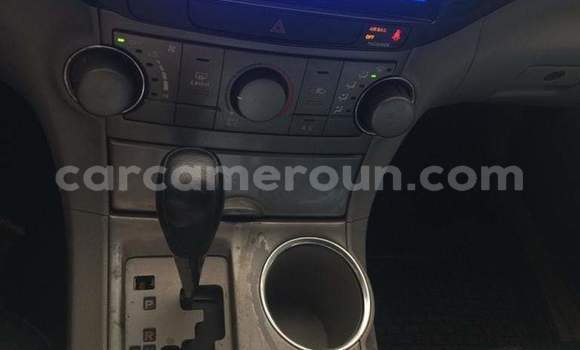 Acheter Occasion Voiture Toyota Highlander Noir à Yaoundé, Central Cameroon Acheter Occasion Voiture Toyota Highlander Noir à Yaoundé, Central Cameroon