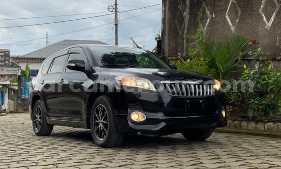 Sayi Sabo Toyota Vanguard Black Mota in Yaounde a Babban Kamaru