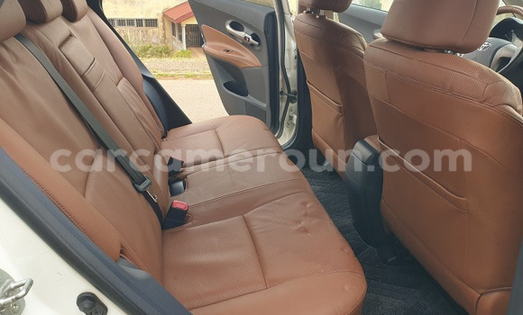 Acheter Occasion Voiture Toyota Blade Blanc à Yaoundé, Central Cameroon Acheter Occasion Voiture Toyota Blade Blanc à Yaoundé, Central Cameroon