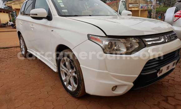 Buy Used Mitsubishi Outlander White Car in Yaounde in Central Cameroon Buy Used Mitsubishi Outlander White Car in Yaounde in Central Cameroon