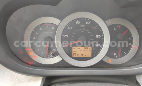 Acheter Occasion Voiture Toyota RAV4 Gris à Yaoundé, Central Cameroon Acheter Occasion Voiture Toyota RAV4 Gris à Yaoundé, Central Cameroon