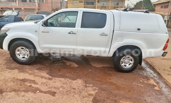 Buy Used Toyota Vigo White Car in Yaounde in Central Cameroon Buy Used Toyota Vigo White Car in Yaounde in Central Cameroon