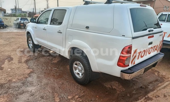 Buy Used Toyota Vigo White Car in Yaounde in Central Cameroon Buy Used Toyota Vigo White Car in Yaounde in Central Cameroon
