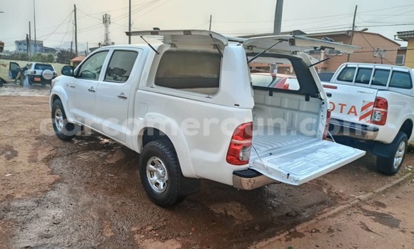 Buy Used Toyota Vigo White Car in Yaounde in Central Cameroon Buy Used Toyota Vigo White Car in Yaounde in Central Cameroon