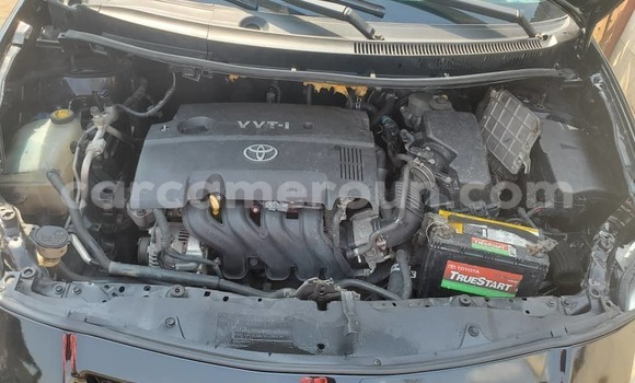 Sayi Na hannu Toyota Auris Black Mota in Douala a Ƙasar Kamaru Sayi Na hannu Toyota Auris Black Mota in Douala a Ƙasar Kamaru