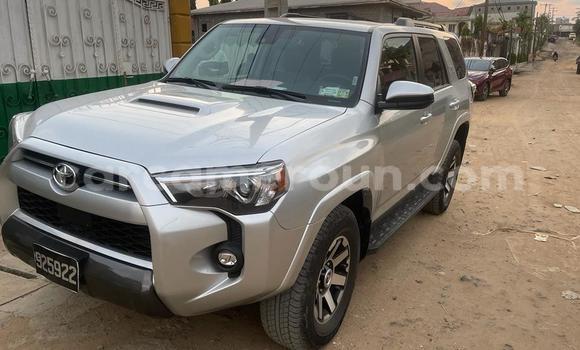 Acheter Import Voiture Toyota 4Runner Gris à Douala, Littoral Cameroon Acheter Import Voiture Toyota 4Runner Gris à Douala, Littoral Cameroon