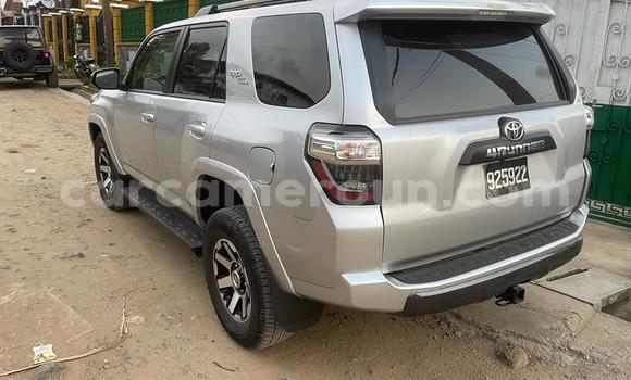 Acheter Import Voiture Toyota 4Runner Gris à Douala, Littoral Cameroon Acheter Import Voiture Toyota 4Runner Gris à Douala, Littoral Cameroon
