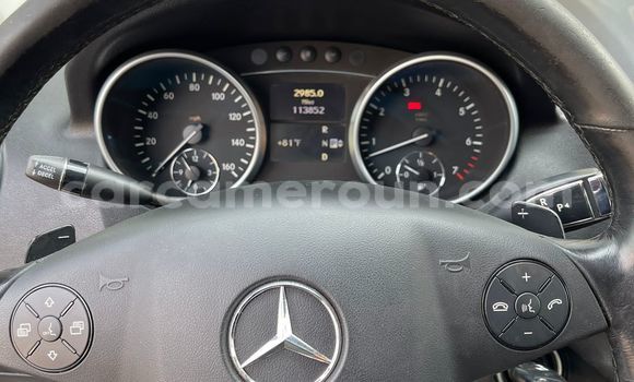 Sayi Imported Mercedes‒Benz ML–Class White Mota in Douala a Ƙasar Kamaru Sayi Imported Mercedes‒Benz ML–Class White Mota in Douala a Ƙasar Kamaru