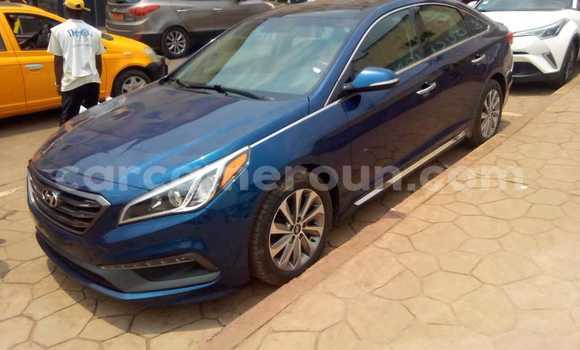 Sayi Na hannu Hyundai Sonata Blue Mota in Yaounde a Babban Kamaru Sayi Na hannu Hyundai Sonata Blue Mota in Yaounde a Babban Kamaru