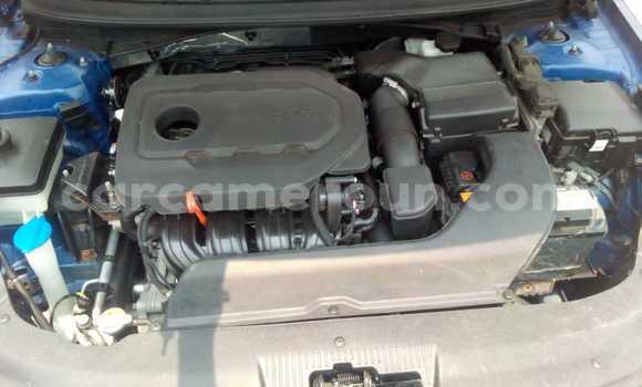 Sayi Na hannu Hyundai Sonata Blue Mota in Yaounde a Babban Kamaru Sayi Na hannu Hyundai Sonata Blue Mota in Yaounde a Babban Kamaru