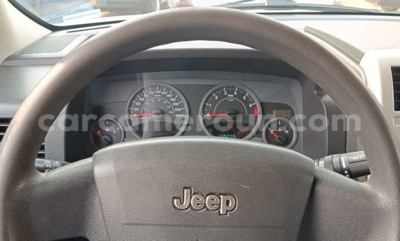 Sayi Na hannu Jeep Patriot White Mota in Yaounde a Babban Kamaru Sayi Na hannu Jeep Patriot White Mota in Yaounde a Babban Kamaru