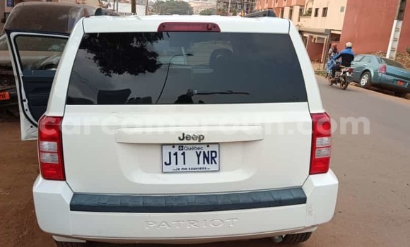 Sayi Na hannu Jeep Patriot White Mota in Yaounde a Babban Kamaru Sayi Na hannu Jeep Patriot White Mota in Yaounde a Babban Kamaru