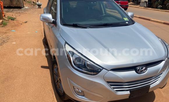 Sayi Sabo Hyundai Tucson Azurfa Mota in Yaounde a Babban Kamaru Sayi Sabo Hyundai Tucson Azurfa Mota in Yaounde a Babban Kamaru