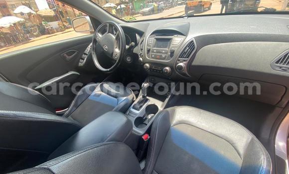 Sayi Sabo Hyundai Tucson Azurfa Mota in Yaounde a Babban Kamaru Sayi Sabo Hyundai Tucson Azurfa Mota in Yaounde a Babban Kamaru