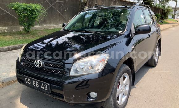 Sayi Na hannu Toyota RAV4 Black Mota in Douala a Ƙasar Kamaru Sayi Na hannu Toyota RAV4 Black Mota in Douala a Ƙasar Kamaru