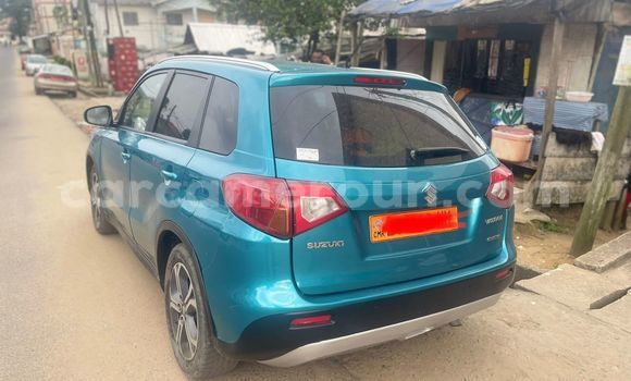 Sayi Na hannu Suzuki Vitara Blue Mota in Douala a Ƙasar Kamaru Sayi Na hannu Suzuki Vitara Blue Mota in Douala a Ƙasar Kamaru
