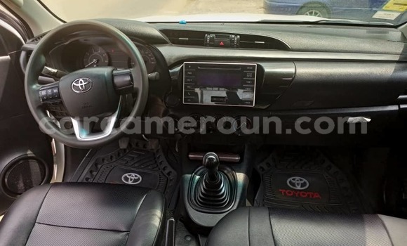 Acheter Occasion Voiture Toyota Hilux Blanc à Douala, Littoral Cameroon Acheter Occasion Voiture Toyota Hilux Blanc à Douala, Littoral Cameroon