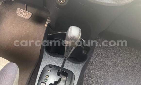 Acheter Occasion Voiture Toyota Yaris Rouge à Yaoundé, Central Cameroon Acheter Occasion Voiture Toyota Yaris Rouge à Yaoundé, Central Cameroon