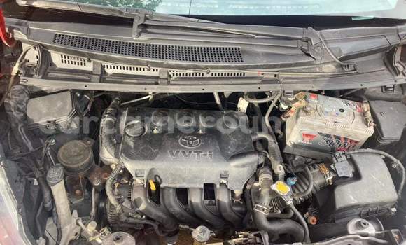 Acheter Occasion Voiture Toyota Yaris Rouge à Yaoundé, Central Cameroon Acheter Occasion Voiture Toyota Yaris Rouge à Yaoundé, Central Cameroon