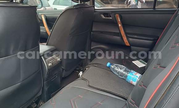 Acheter Occasion Voiture Toyota Highlander Noir à Yaoundé, Central Cameroon Acheter Occasion Voiture Toyota Highlander Noir à Yaoundé, Central Cameroon