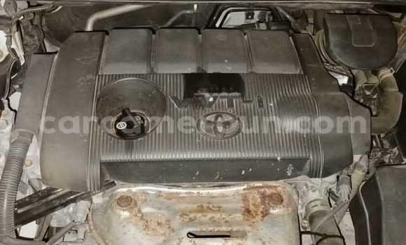 Sayi Na hannu Toyota Venza White Mota in Yaounde a Babban Kamaru Sayi Na hannu Toyota Venza White Mota in Yaounde a Babban Kamaru