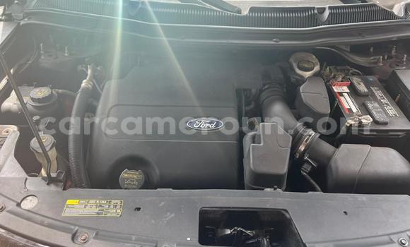 Sayi Na hannu Ford Explorer Black Mota in Douala a Ƙasar Kamaru Sayi Na hannu Ford Explorer Black Mota in Douala a Ƙasar Kamaru