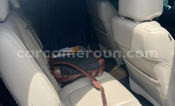 Sayi Na hannu Ford Explorer Black Mota in Douala a Ƙasar Kamaru Sayi Na hannu Ford Explorer Black Mota in Douala a Ƙasar Kamaru