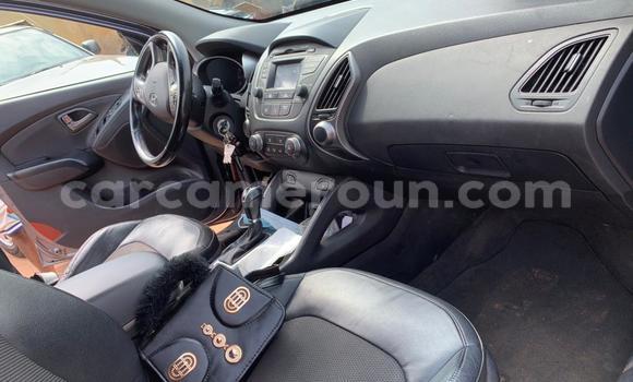Acheter Occasion Voiture Hyundai Tucson Noir à Yaoundé, Central Cameroon Acheter Occasion Voiture Hyundai Tucson Noir à Yaoundé, Central Cameroon