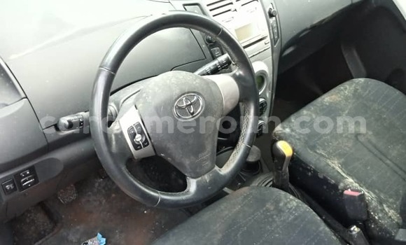 Acheter Occasion Voiture Toyota Yaris Gris à Yaoundé, Central Cameroon Acheter Occasion Voiture Toyota Yaris Gris à Yaoundé, Central Cameroon