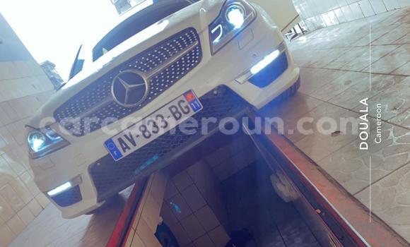 Sayi Na hannu Mercedes‒Benz C–Class White Mota in Yaounde a Babban Kamaru Sayi Na hannu Mercedes‒Benz C–Class White Mota in Yaounde a Babban Kamaru