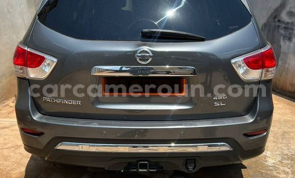 Acheter Occasion Voiture Nissan Pathfinder Gris à Yaoundé, Central Cameroon Acheter Occasion Voiture Nissan Pathfinder Gris à Yaoundé, Central Cameroon