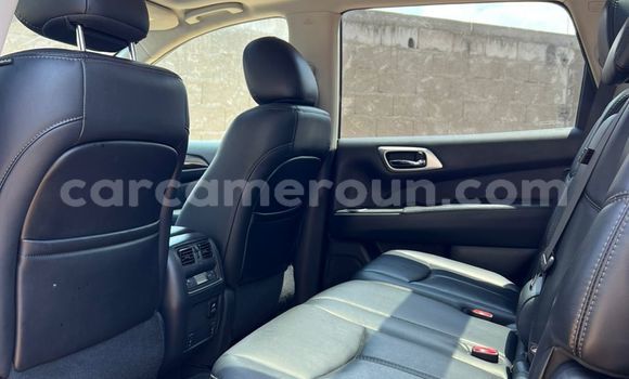 Acheter Occasion Voiture Nissan Pathfinder Gris à Yaoundé, Central Cameroon Acheter Occasion Voiture Nissan Pathfinder Gris à Yaoundé, Central Cameroon